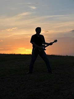 Christoph Autenrieth macht bei den Dreharbeiten der Band FREIFLUG wie immer eine sehr gute Figur Christoph Autenrieth macht bei den Dreharbeiten der Band FREIFLUG wie immer eine sehr gute Figur