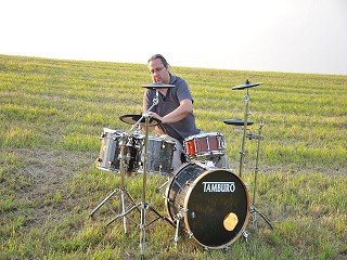 Hier legt der Meister noch selbst Hand an, Christoph Tomczak beim Musikvideo-Dreh der Band FREIFLUG